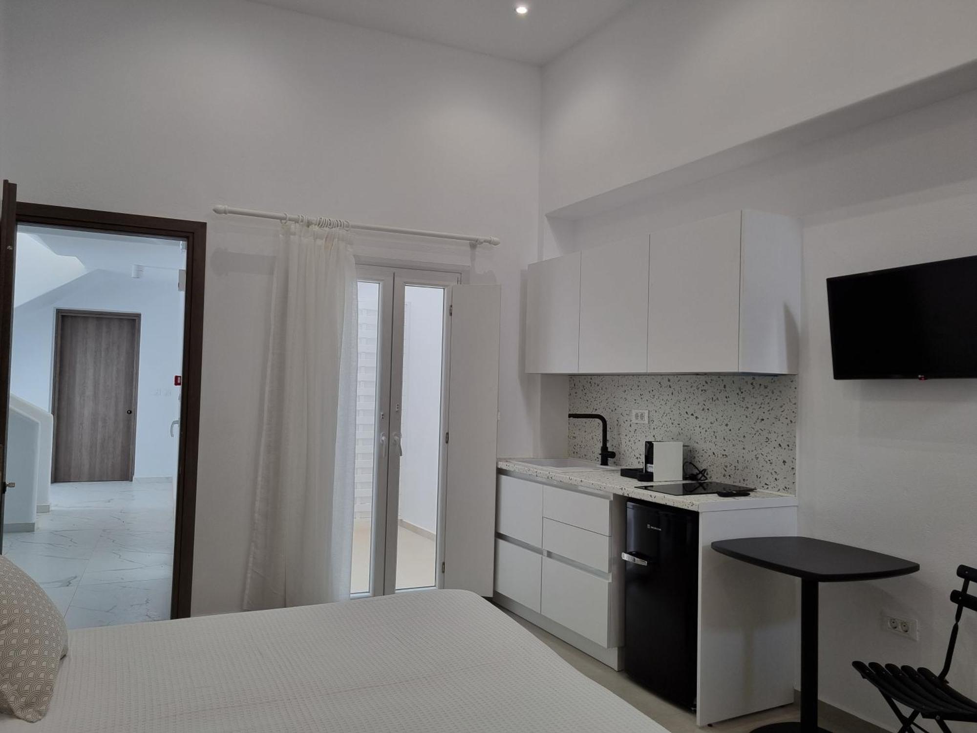 Majo Suites Hotel Agia Anna  Eksteriør bilde